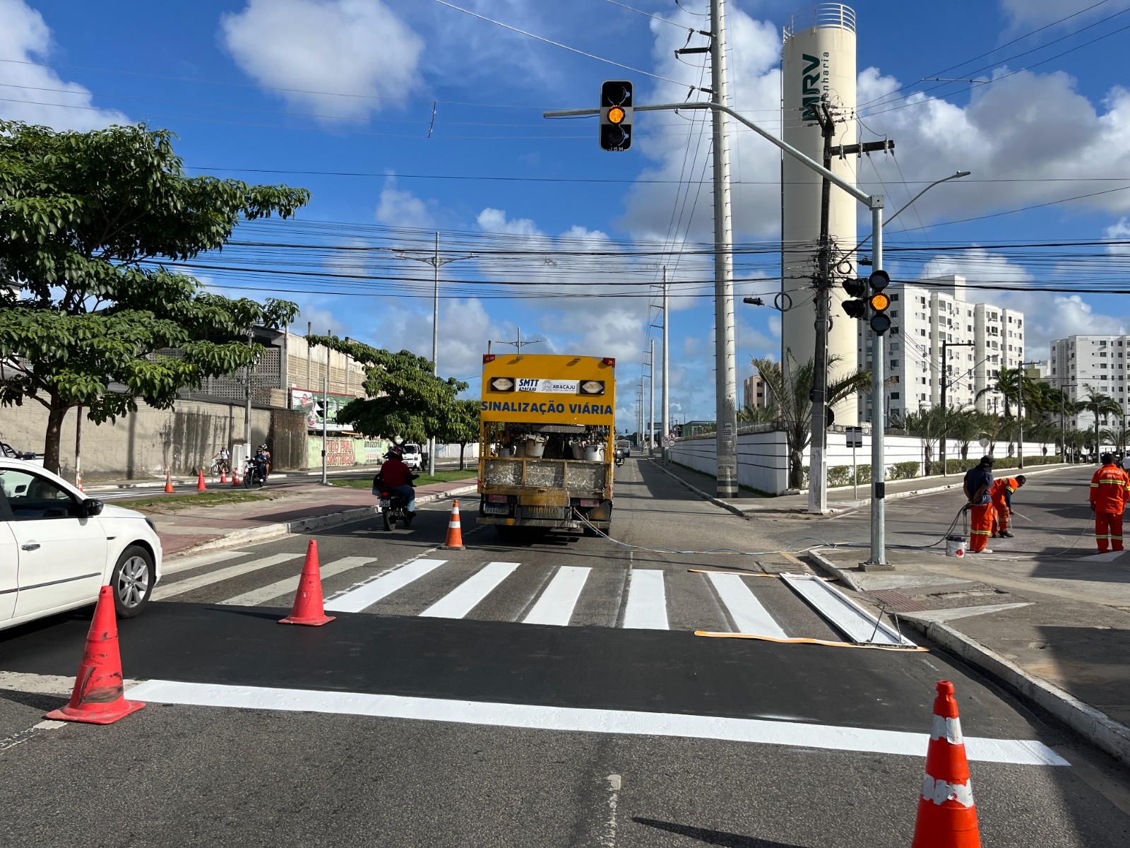 SMTT ultrapassa 1.300 sinalizações melhorando a segurança viária em Aracaju - SMTT Aracaju